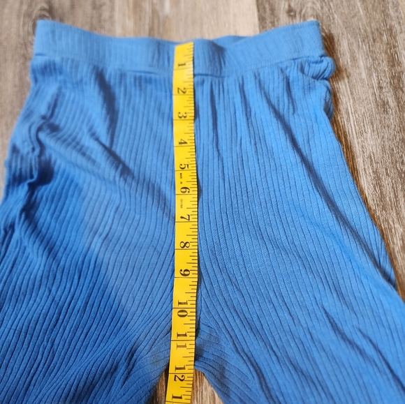 Blue soft, ribbed high-waisted flare pants - Picture 6 of 9